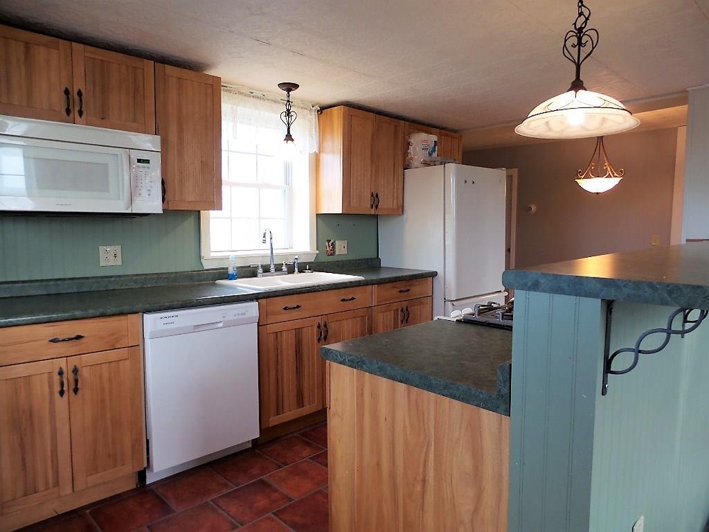 648 Bangor Road Waterville, ME 04901 - Photo 6 of 25 Kitchen
