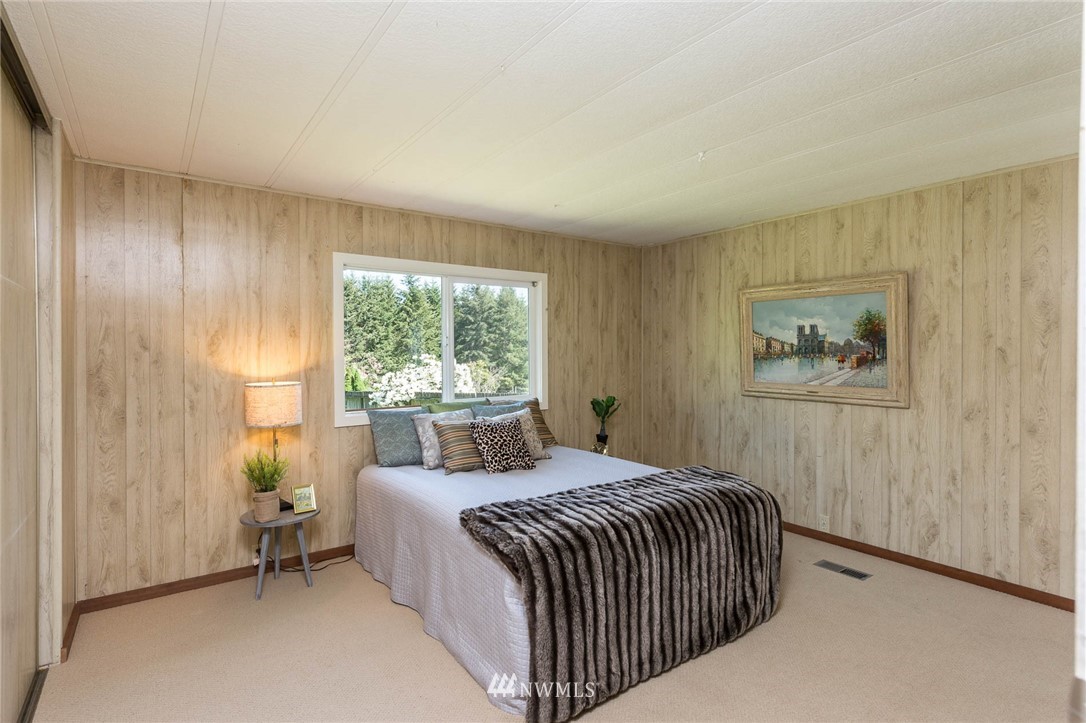 9534 Southwest Gorsuch Road Vashon, WA 98070 - Photo 12 of 22