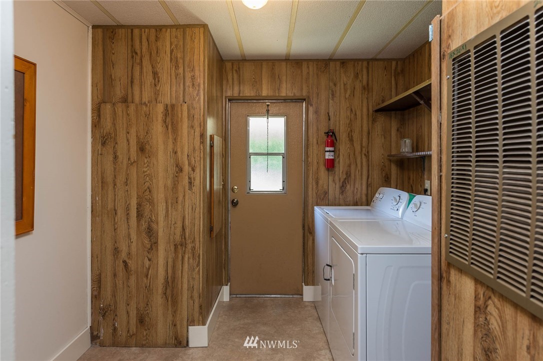 9534 Southwest Gorsuch Road Vashon, WA 98070 - Photo 18 of 22