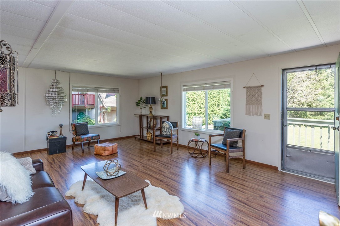9534 Southwest Gorsuch Road Vashon, WA 98070 - Photo 5 of 22
