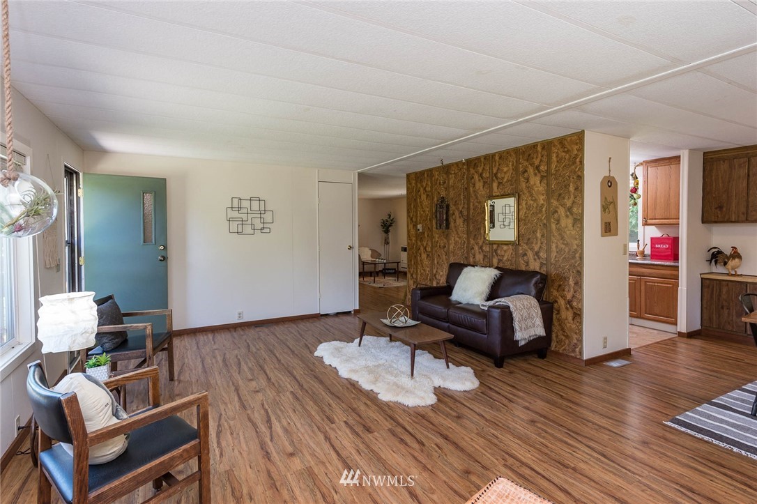 9534 Southwest Gorsuch Road Vashon, WA 98070 - Photo 6 of 22