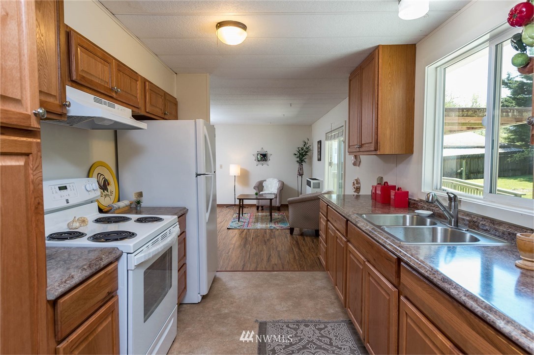 9534 Southwest Gorsuch Road Vashon, WA 98070 - Photo 10 of 22