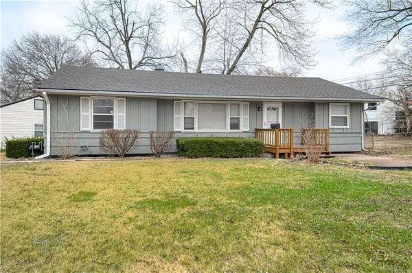 $214,950 | 8413 Kentucky Avenue, Raytown, MO 64138