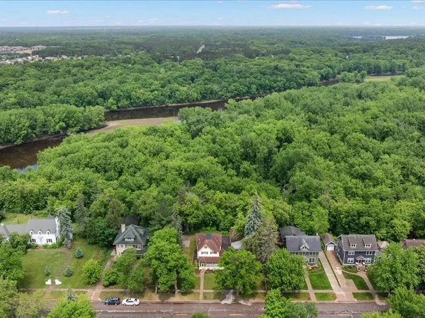 $369,900 | 503 Bluff Avenue, Brainerd, MN 56401