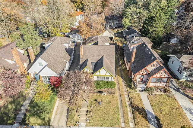 $285,000 | 408 East 70th Terrace, Kansas City, MO 64131