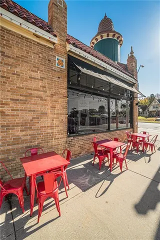 $285,000 | 408 East 70th Terrace, Kansas City, MO 64131