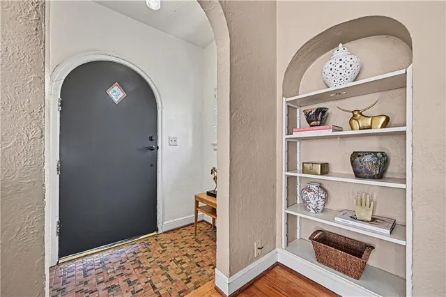 $285,000 | 408 East 70th Terrace, Kansas City, MO 64131