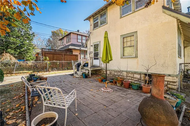 $285,000 | 408 East 70th Terrace, Kansas City, MO 64131