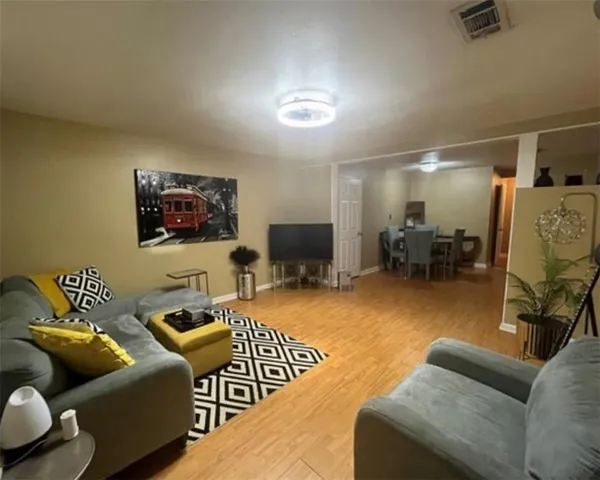 $220,000 | Undisclosed Address, New Orleans, LA 70122