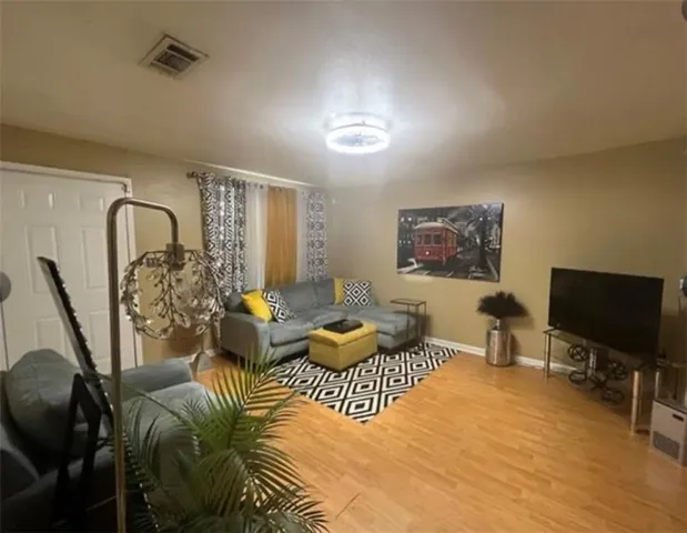 $220,000 | Undisclosed Address, New Orleans, LA 70122