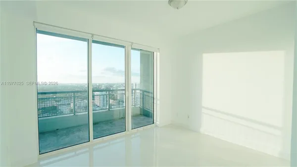 $2,800 | 60 Southwest 13th Street, Unit 2215, Miami, FL 33130