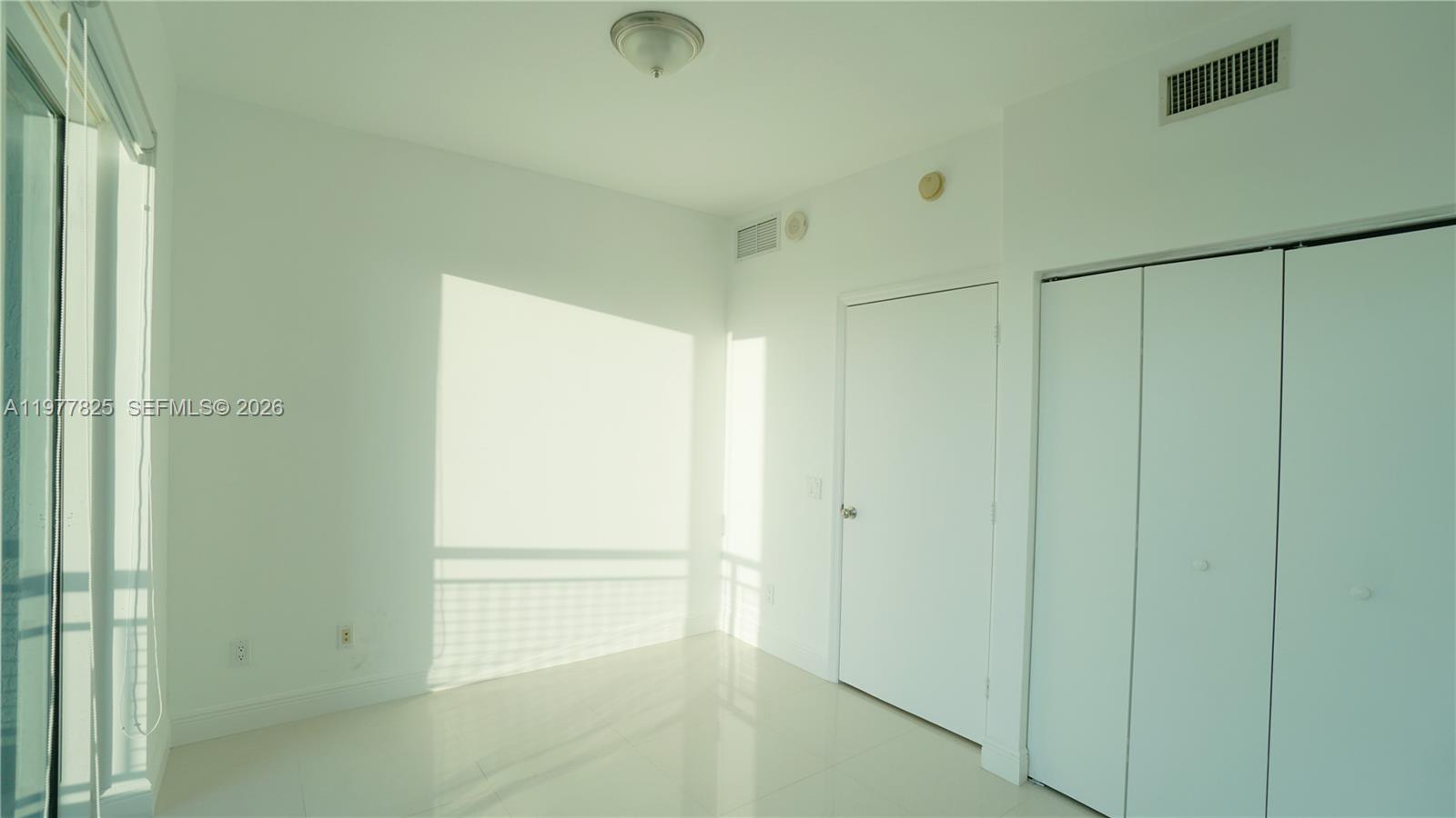 60 Southwest 13th Street, Unit 2215 Miami, FL 33130 - Photo 15 of 24