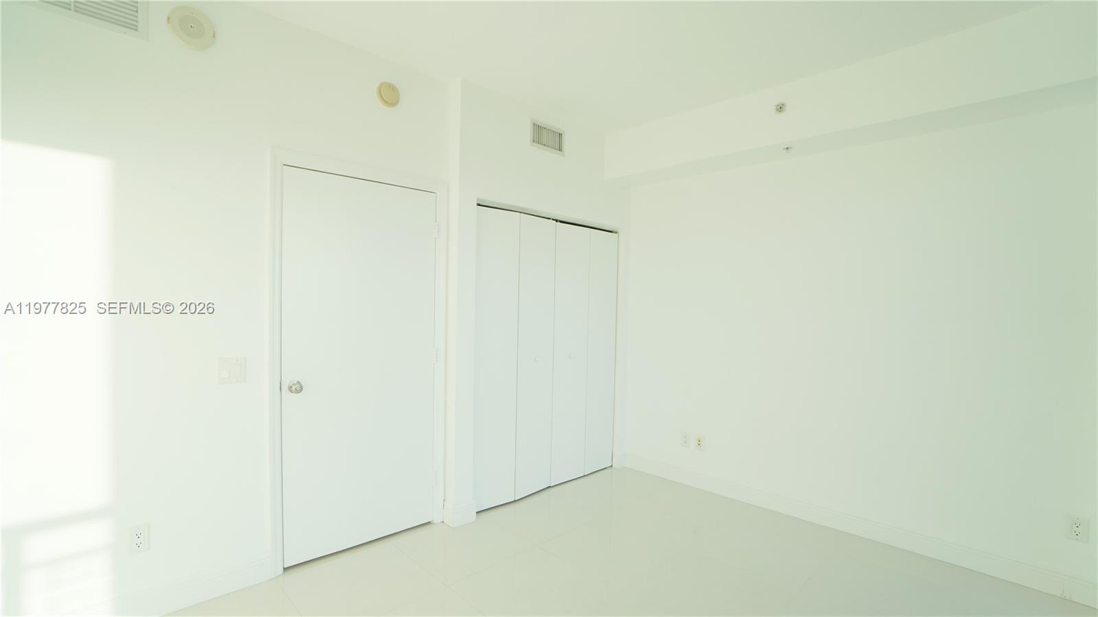 60 Southwest 13th Street, Unit 2215 Miami, FL 33130 - Photo 16 of 24