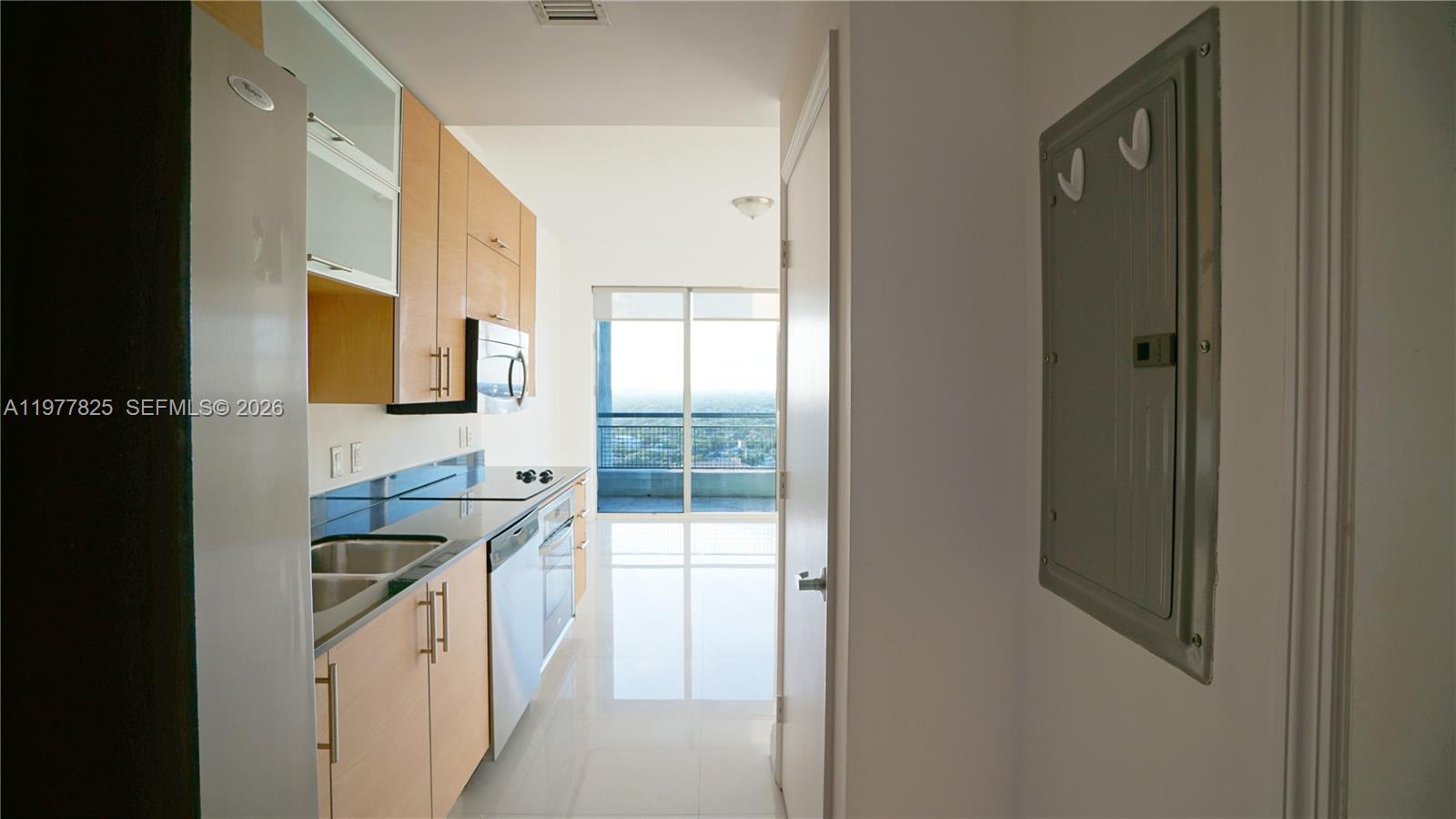 60 Southwest 13th Street, Unit 2215 Miami, FL 33130 - Photo 2 of 24