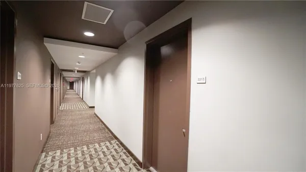 $2,800 | 60 Southwest 13th Street, Unit 2215, Miami, FL 33130