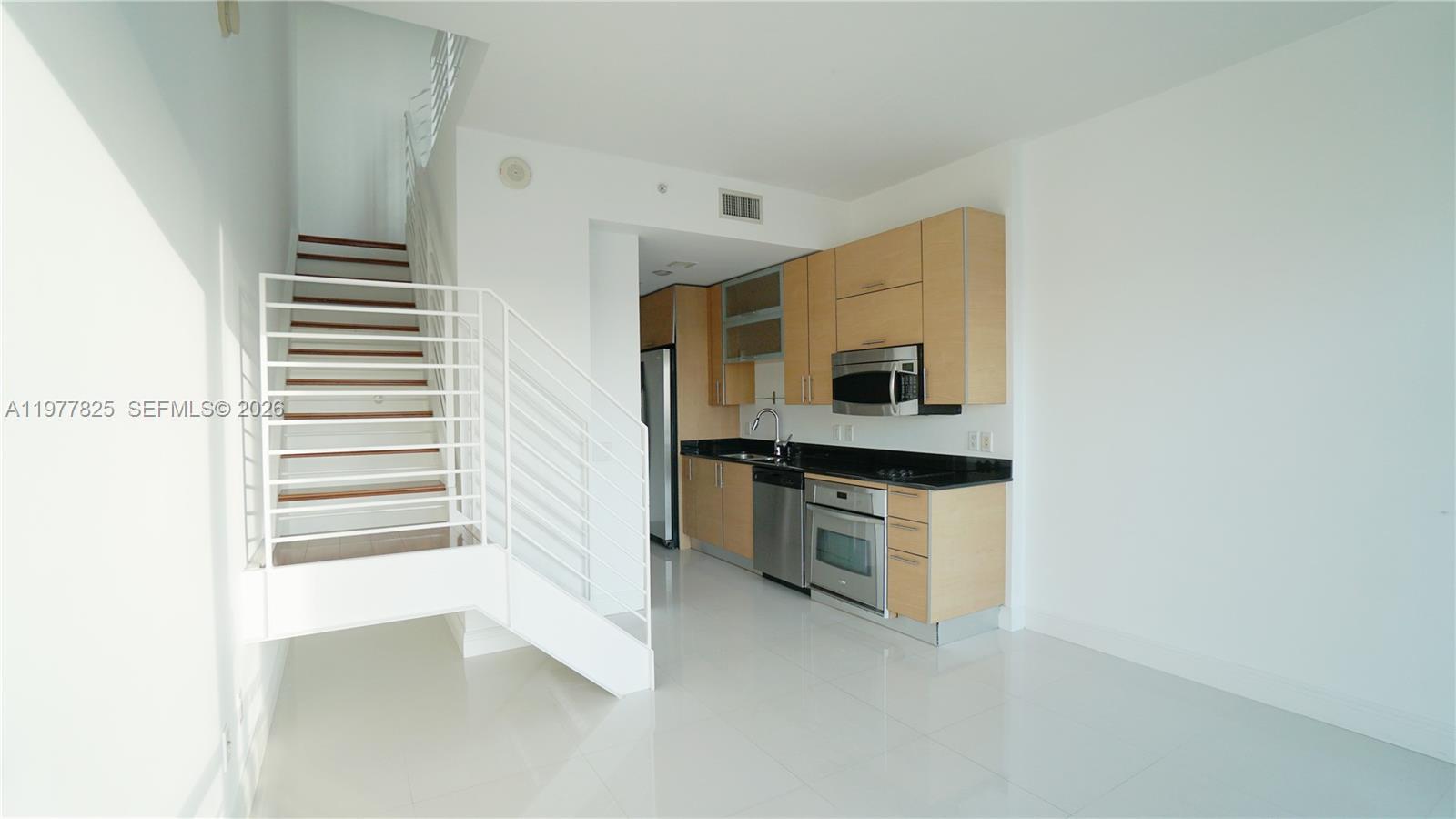 60 Southwest 13th Street, Unit 2215 Miami, FL 33130 - Photo 5 of 24