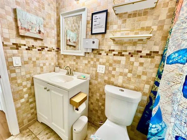 $3,900 | 133 Northeast 1st Street, Satellite Beach, FL 32937