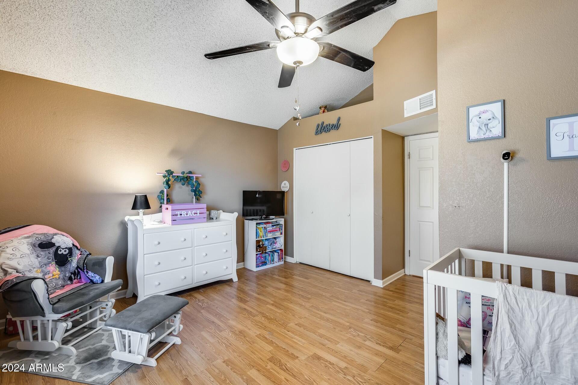 8111 West Wacker Road, Unit 116 Peoria, AZ 85381 - Photo 16 of 19 Guest bedroom