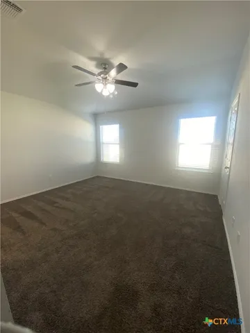 a view of empty room with window