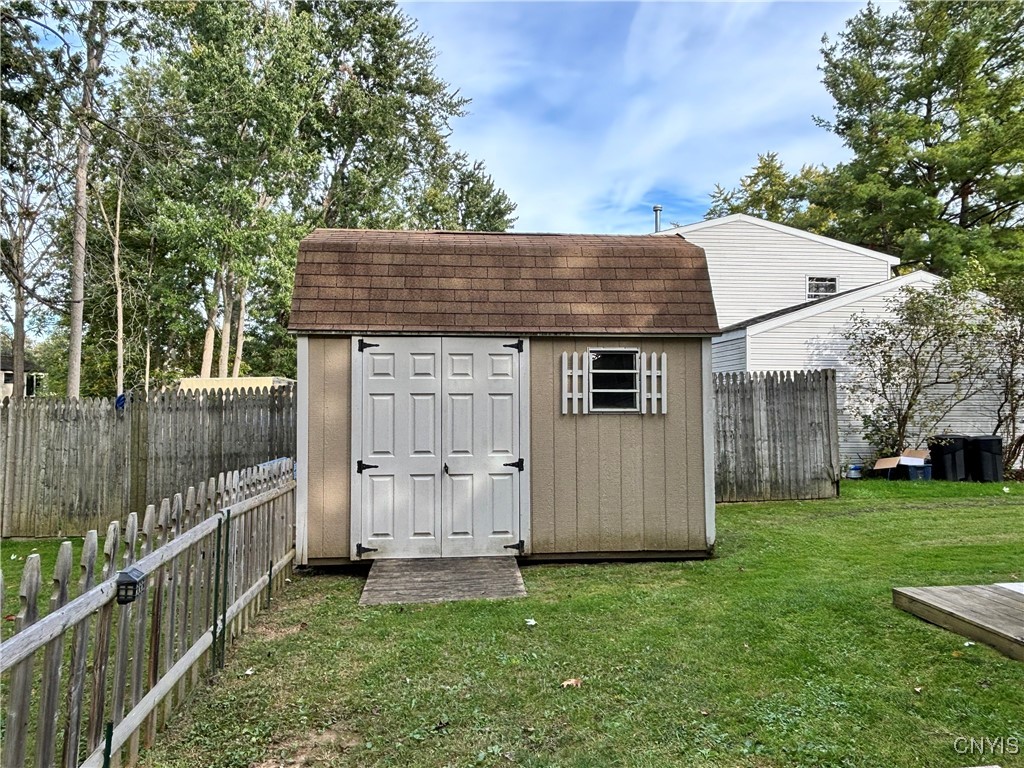 4243 Mill Run Road Liverpool, NY 13090 - Photo 25 of 26 Shed located in the backyard