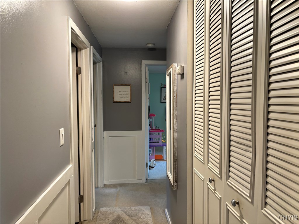 4243 Mill Run Road Liverpool, NY 13090 - Photo 10 of 26 Hallway from the living room towards the bedrooms