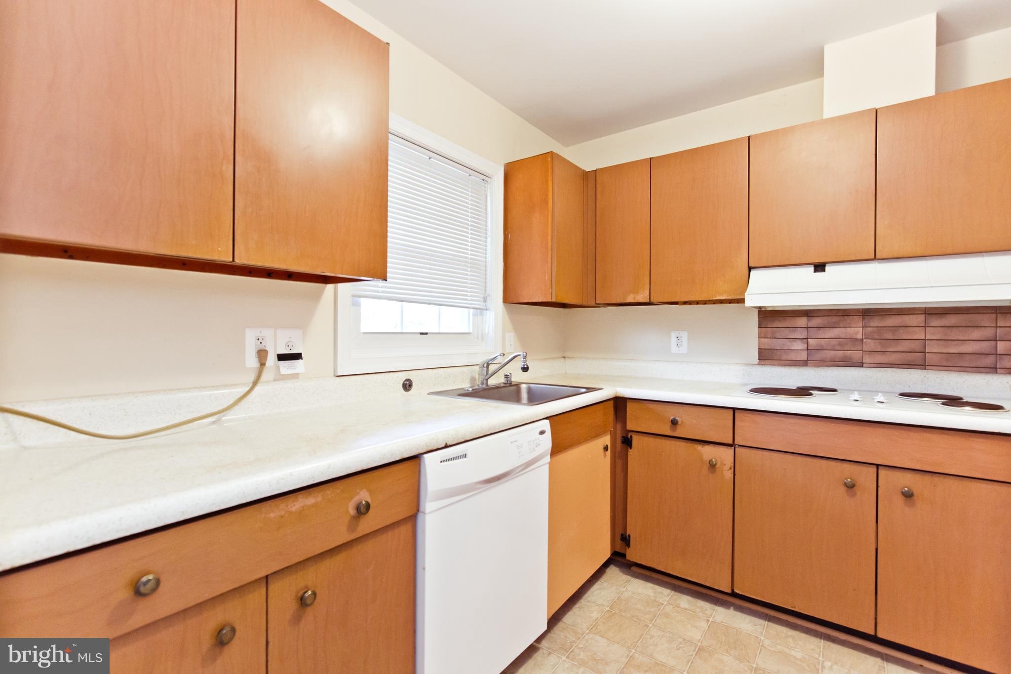 6707 Greendale Road Alexandria, VA 22310 - Photo 11 of 45 Kitchen