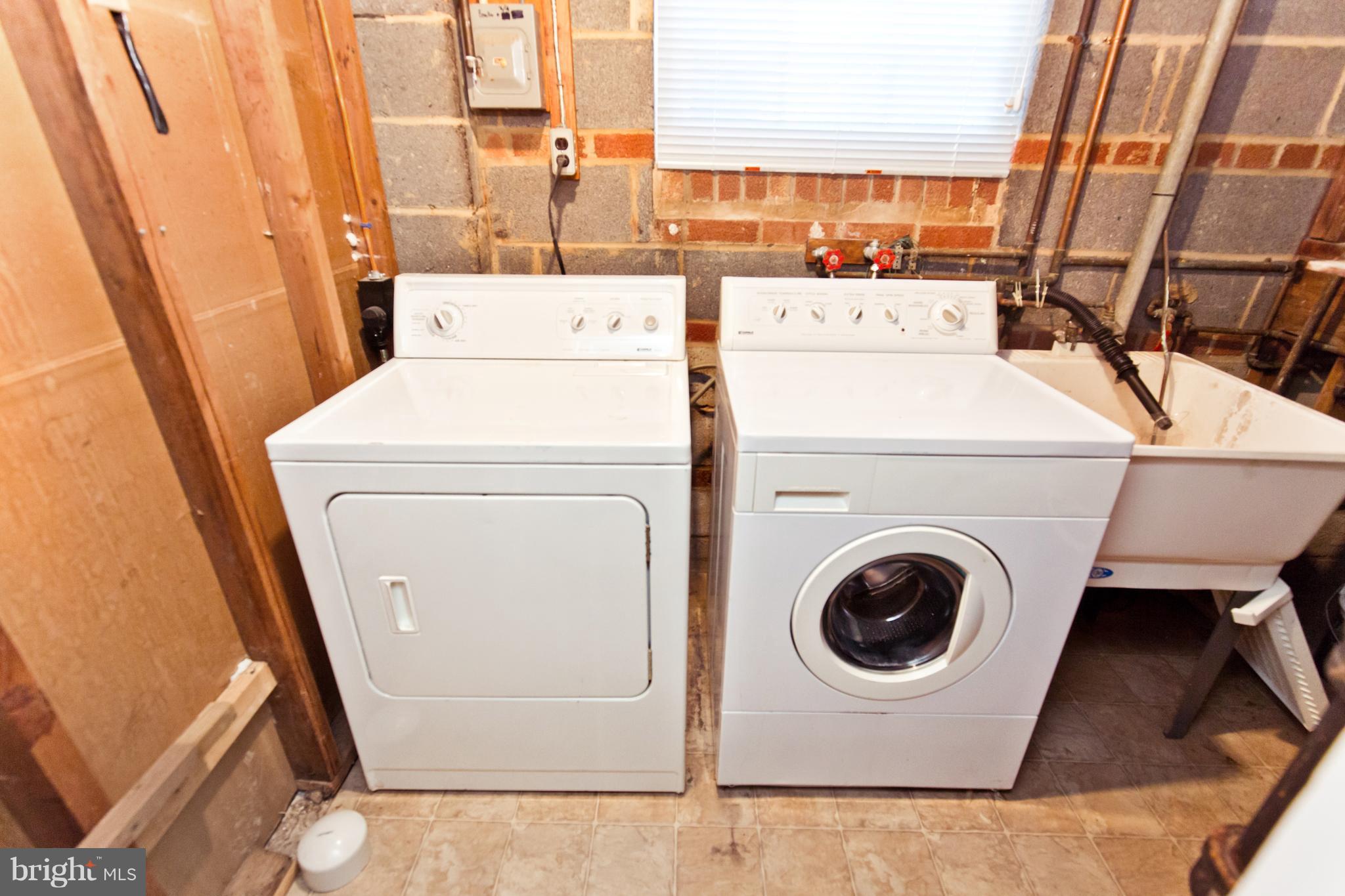 6707 Greendale Road Alexandria, VA 22310 - Photo 29 of 45 Laundry Room in Basement
