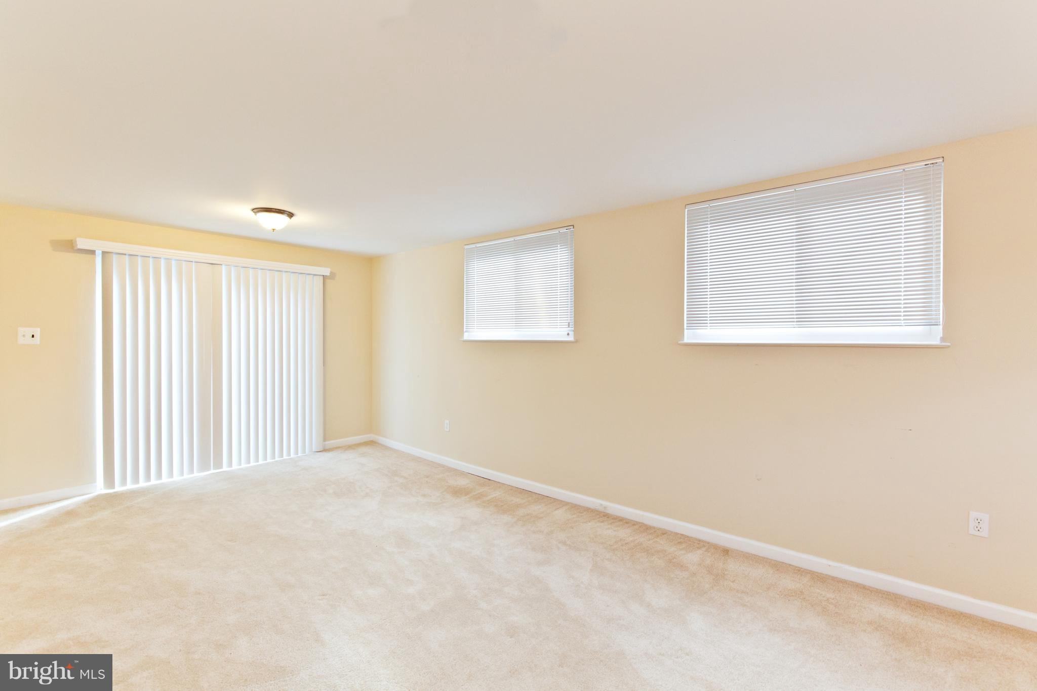 6707 Greendale Road Alexandria, VA 22310 - Photo 34 of 45 Great Natural Lighting