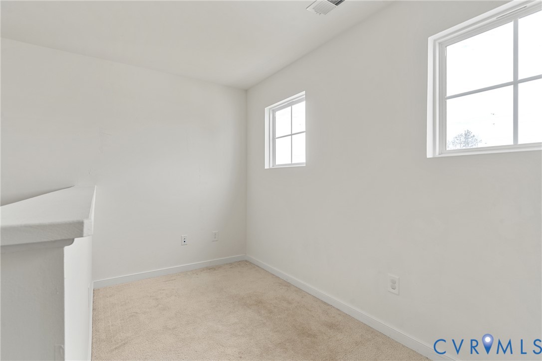 52 Sovereign Circle Aylett, VA 23009 - Photo 18 of 36