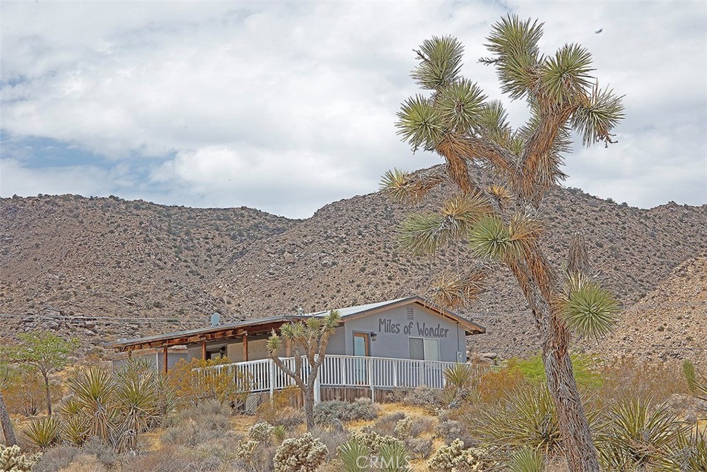 8421 Sunset Road Joshua Tree, CA 92252 - Photo 5 of 32 Gallery Image 5