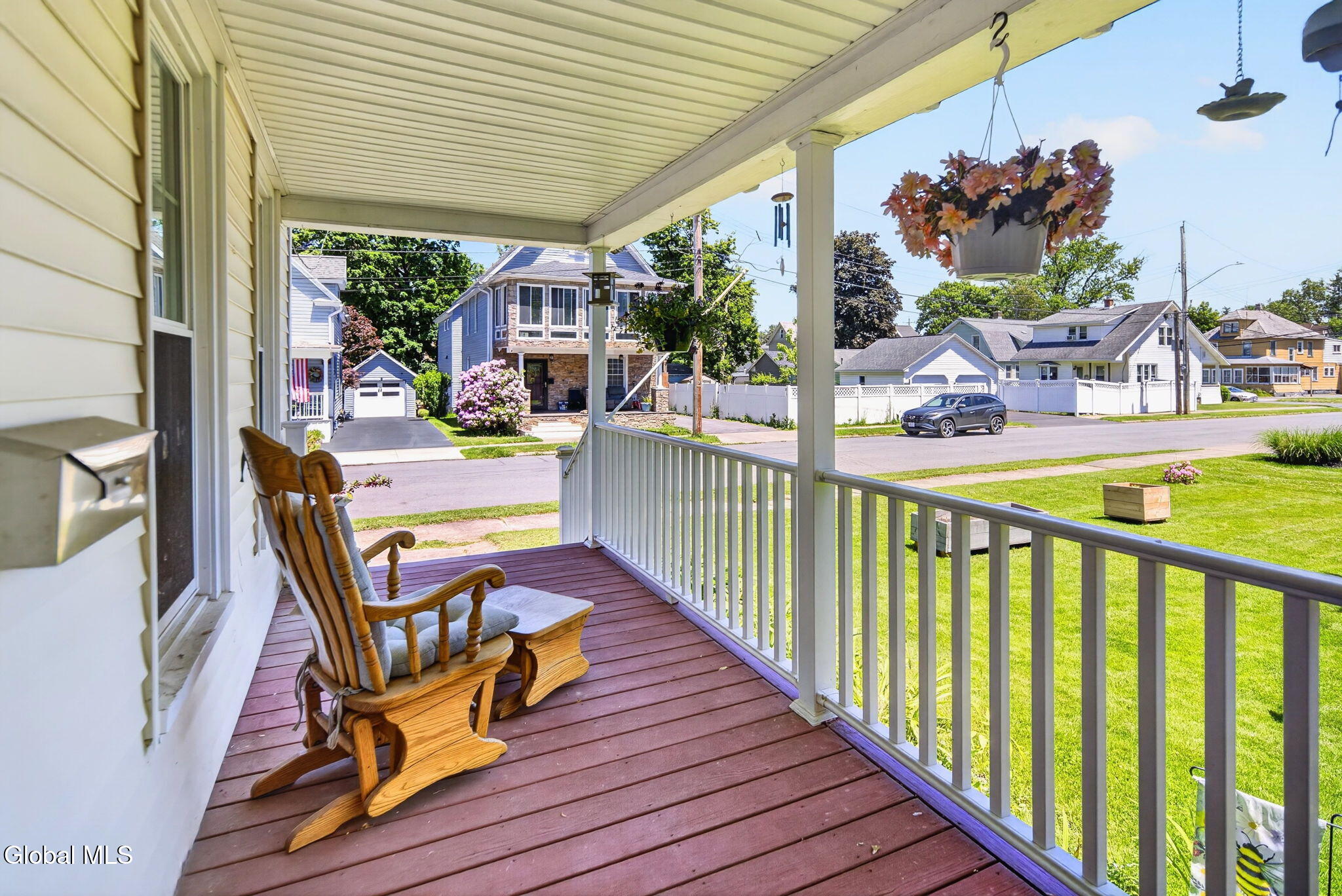 409 Riverside Avenue Scotia, NY 12302 - Photo 2 of 25 2-web-or-mls-002-024_DSC09769
