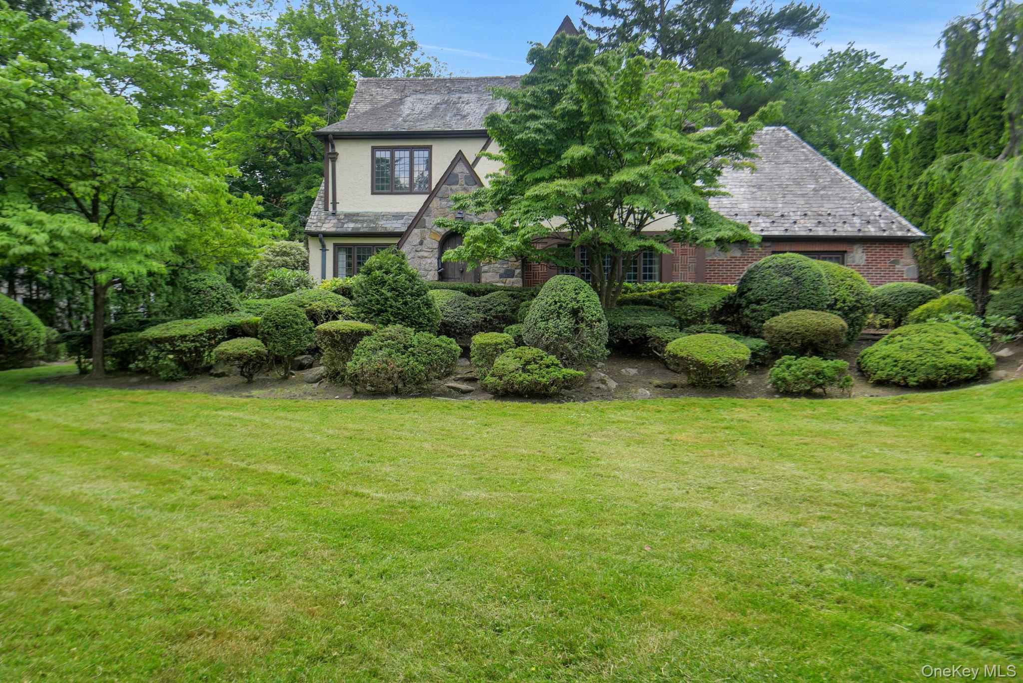 46 Fenimore Road Scarsdale, NY 10583 - Photo 1 of 40