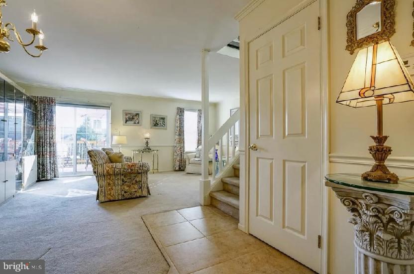 532 Canterbury Road Norristown, PA 19403 - Photo 18 of 22 Inviting entryway with natural light.