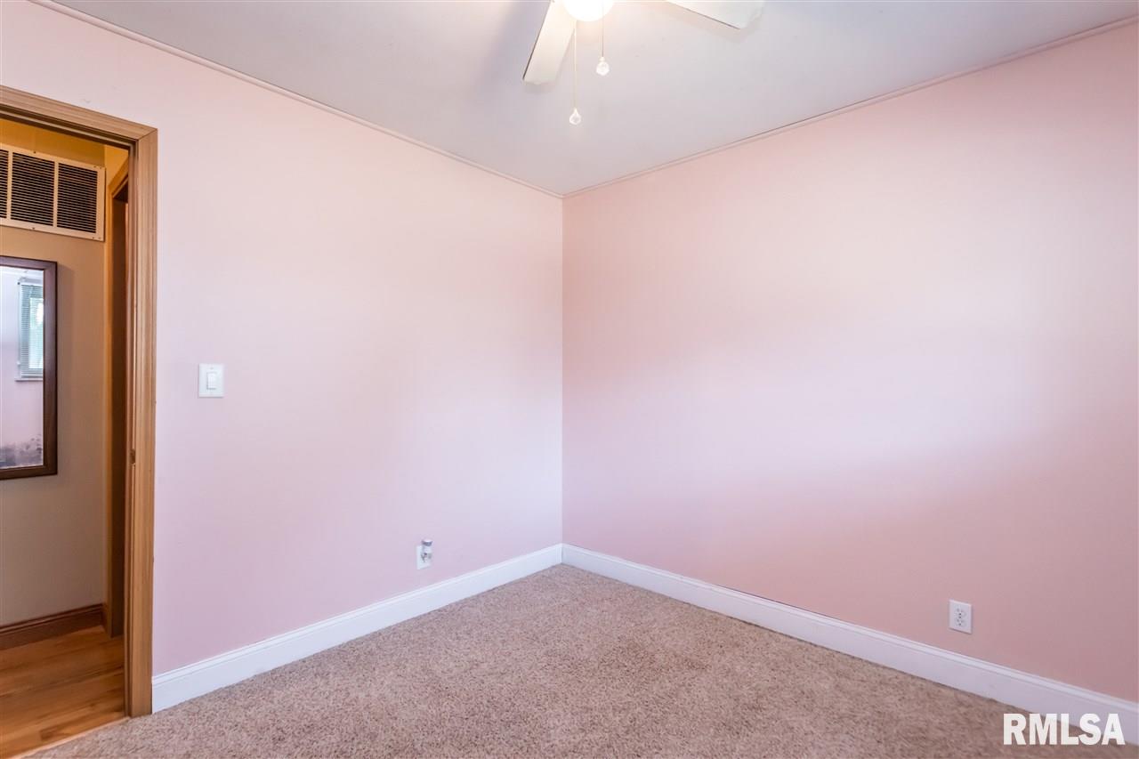 4 Colonial Court Washington, IL 61571 - Photo 17 of 28 Gallery Image 17