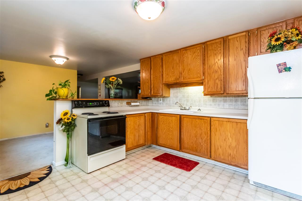 4 Colonial Court Washington, IL 61571 - Photo 8 of 28 Gallery Image 8