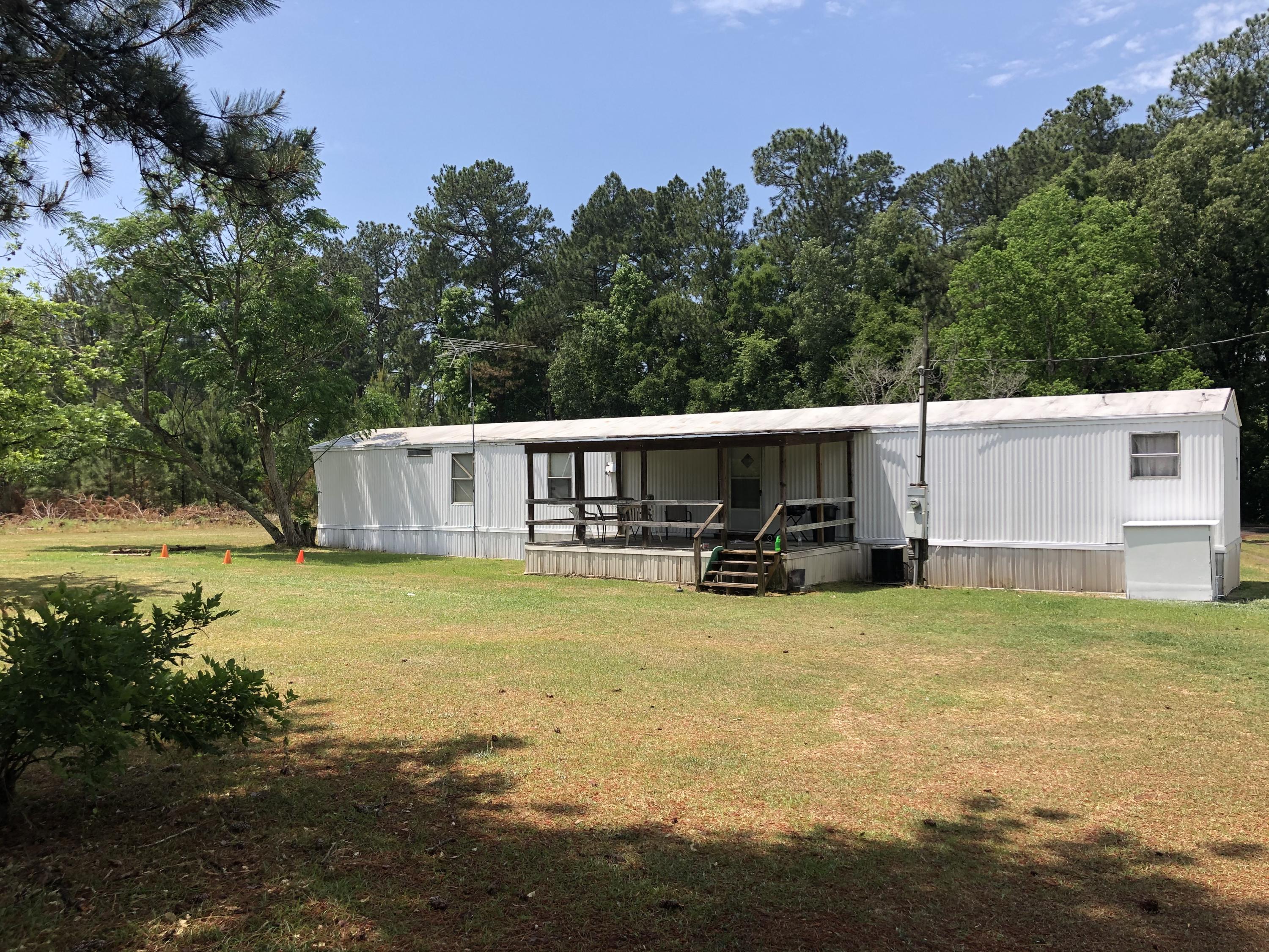 4603 Nelson's Ferry Road Summerton, SC 29148 - Photo 7 of 8 IMG-2353