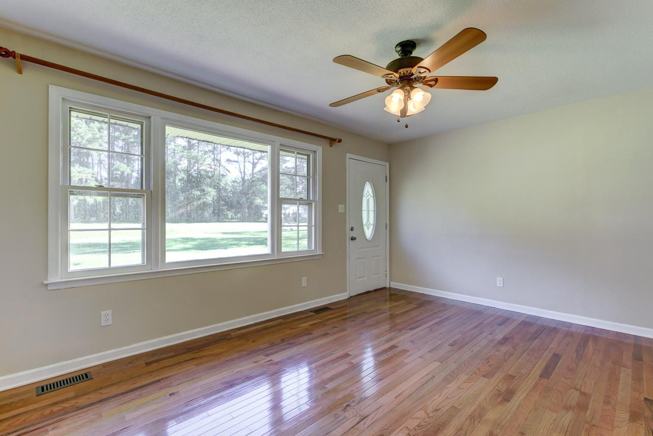 207 Neuse River Parkway Raleigh, NC 27610 - Photo 6 of 25 Living Room