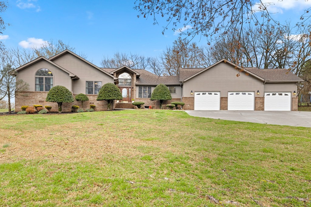 1432 Middle Creek Road Sevierville, TN 37862 - Photo 2 of 47 Gallery Image 2