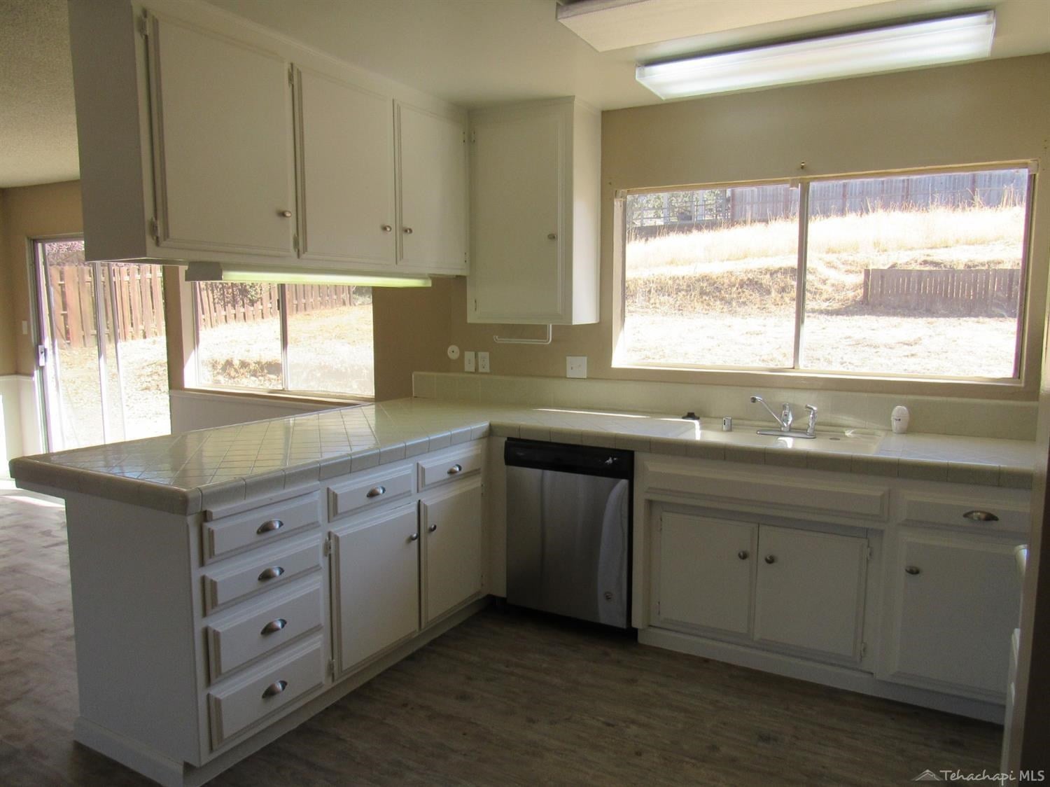 28400 Carry Back Court Tehachapi, CA 93561 - Photo 11 of 24 Gallery Image 11