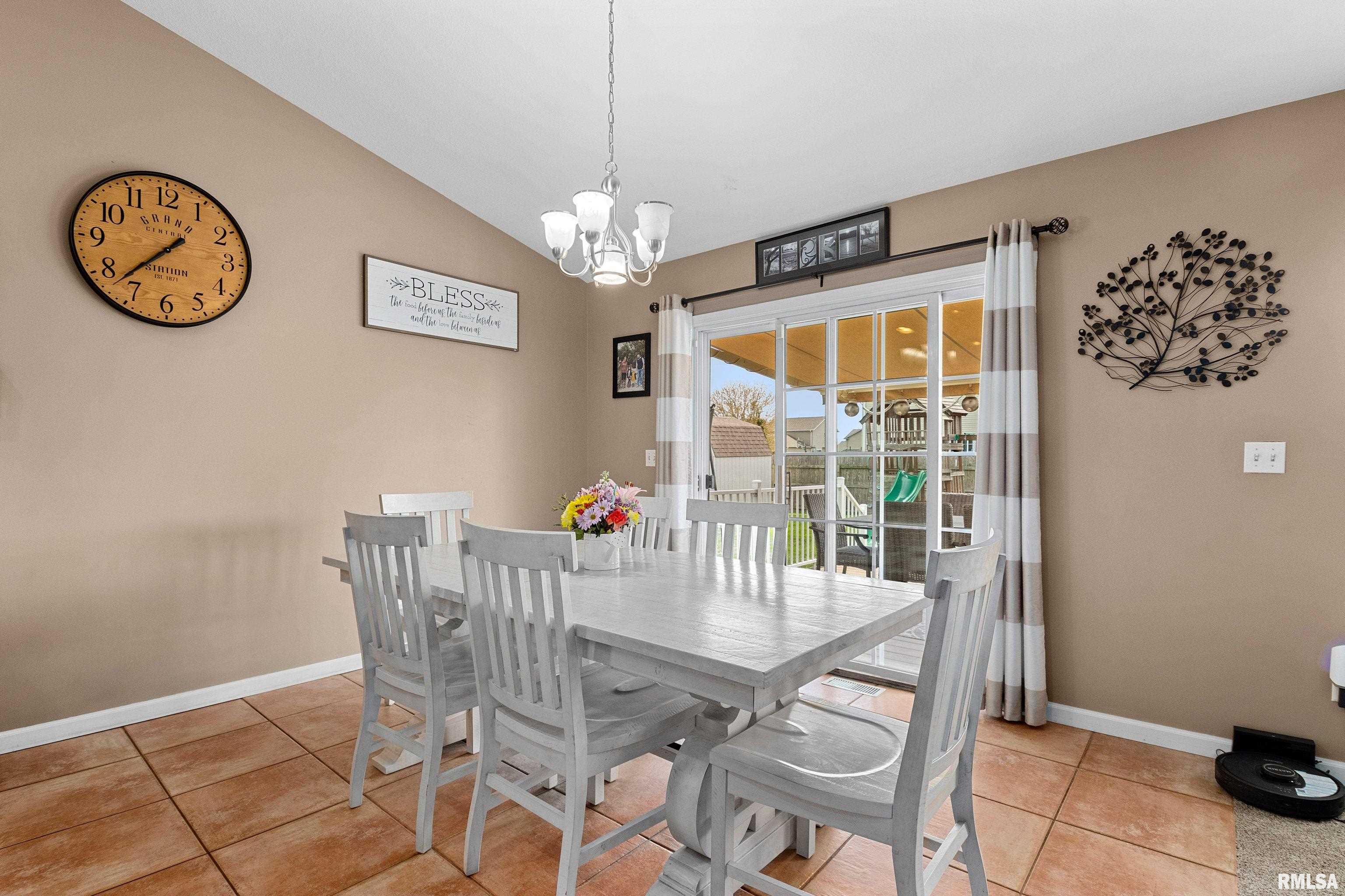 1204 West Cloverdale Road Chillicothe, IL 61523 - Photo 14 of 44 Gallery Image 14