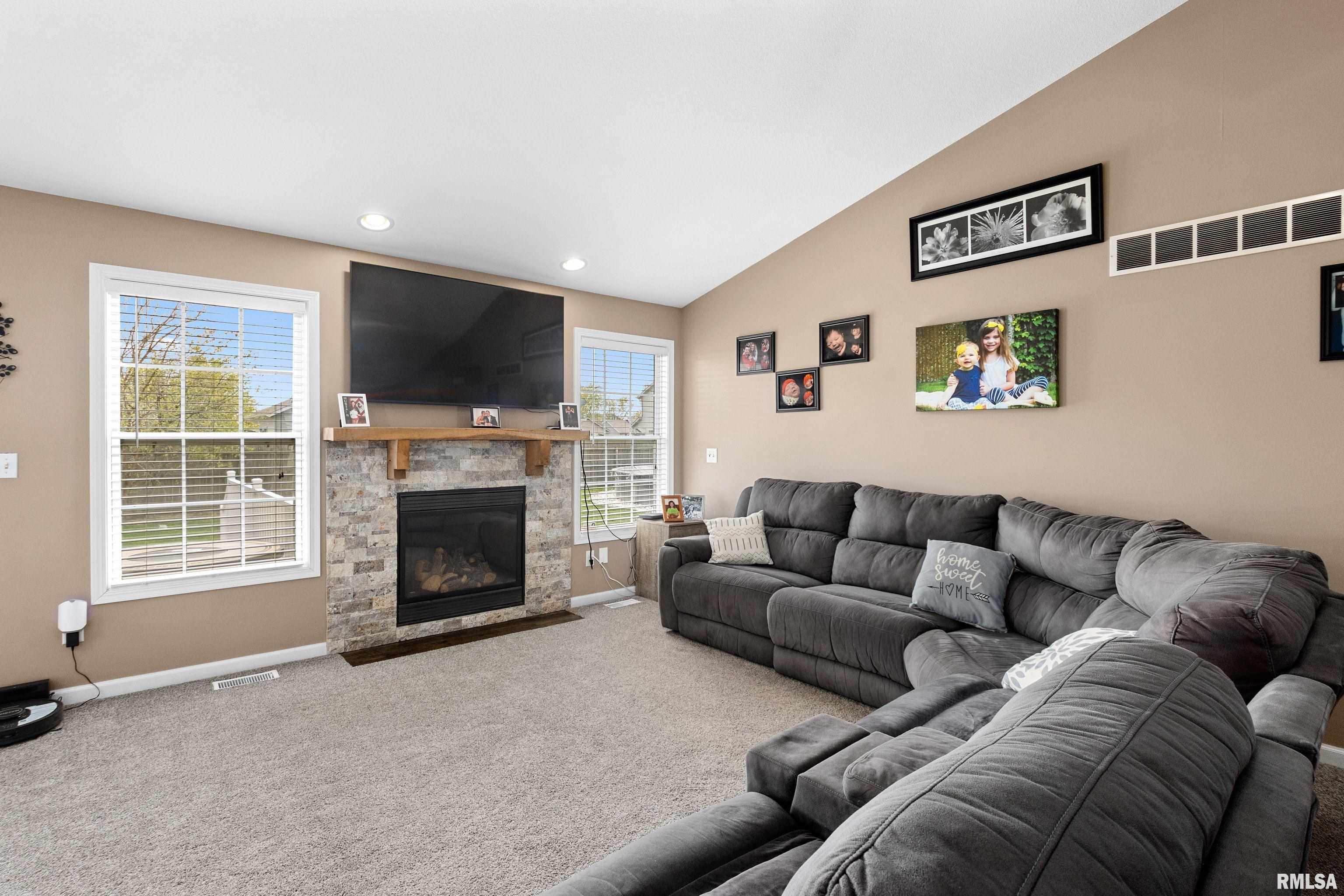 1204 West Cloverdale Road Chillicothe, IL 61523 - Photo 5 of 44 Gallery Image 5