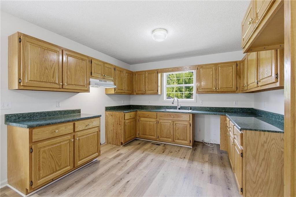 859 Buck Boulevard Southeast Calhoun, GA 30701 - Photo 10 of 36