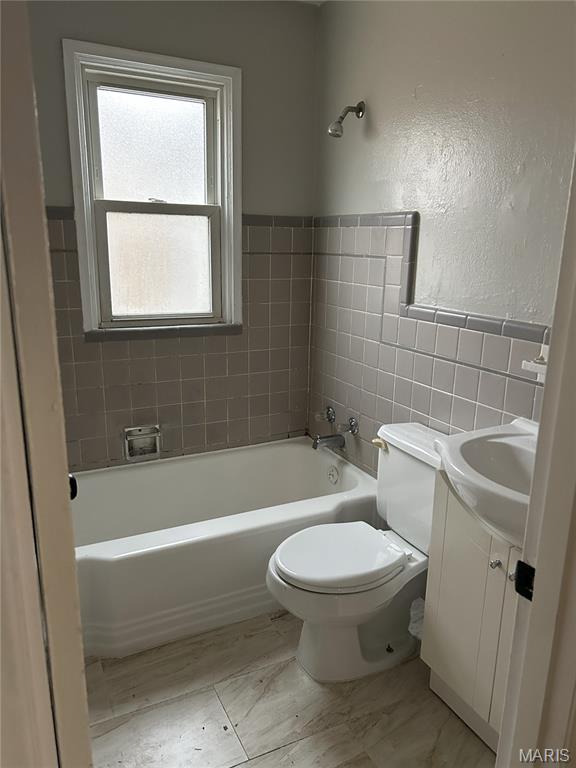 10142 Newbold Drive St. Louis, MO 63137 - Photo 9 of 11