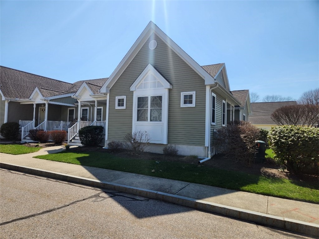 500 Mendon Road, Unit 216 Cumberland, RI 02864 - Photo 2 of 5