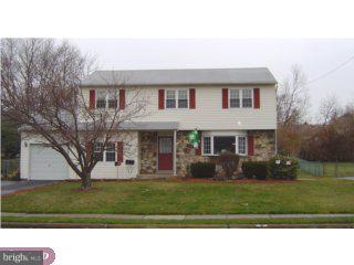 953 Roberts Road Warminster, PA 18974 - Photo 1 of 6 Gallery Image 1