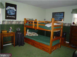 953 Roberts Road Warminster, PA 18974 - Photo 6 of 6 Gallery Image 6