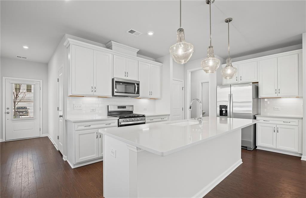 5764 Tillman Way Powder Springs, GA 30127 - Photo 2 of 14