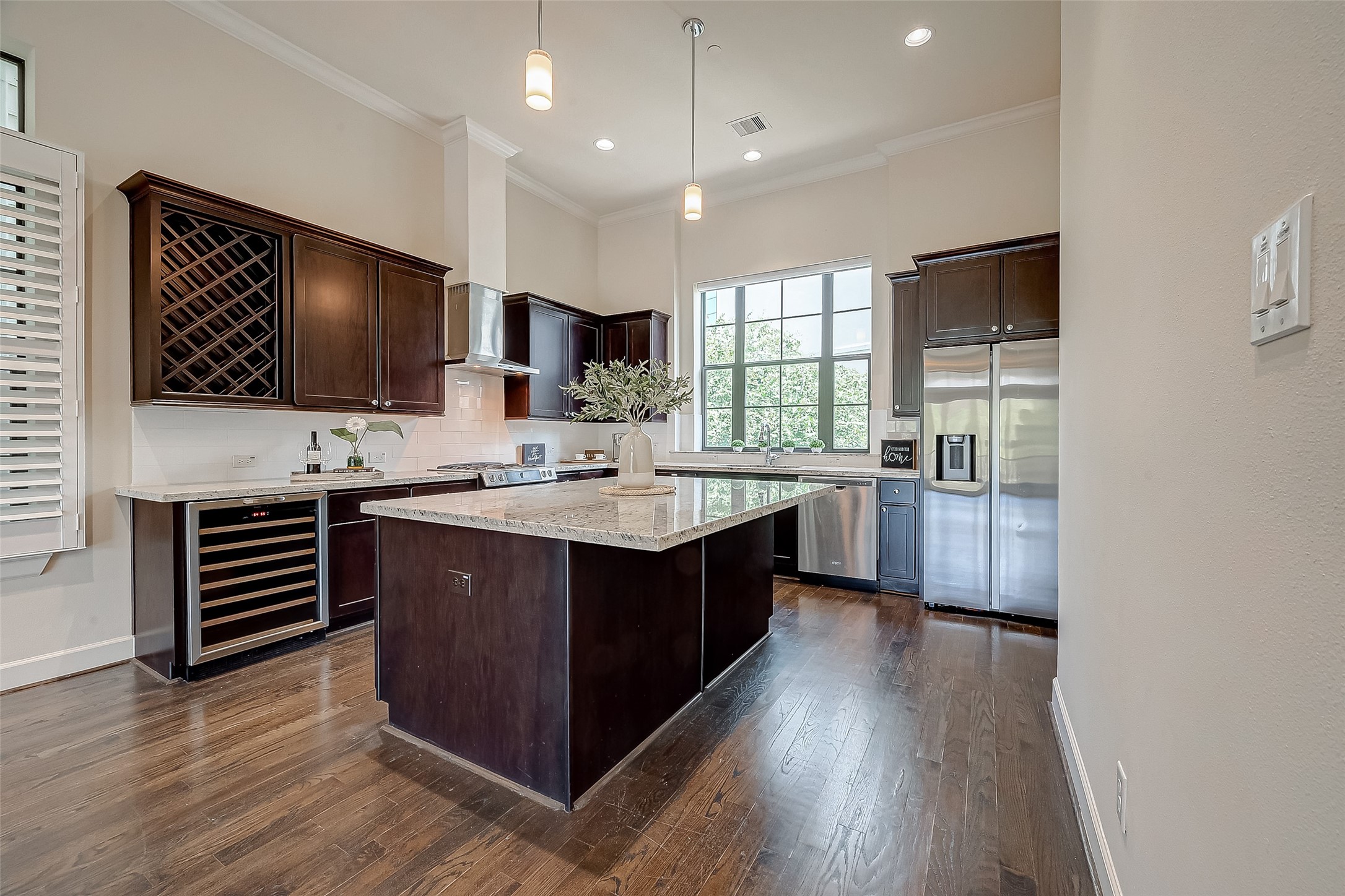 5305 Weslayan Street Houston, TX 77005 - Photo 13 of 50 Beautiful Gourmet Kitchen