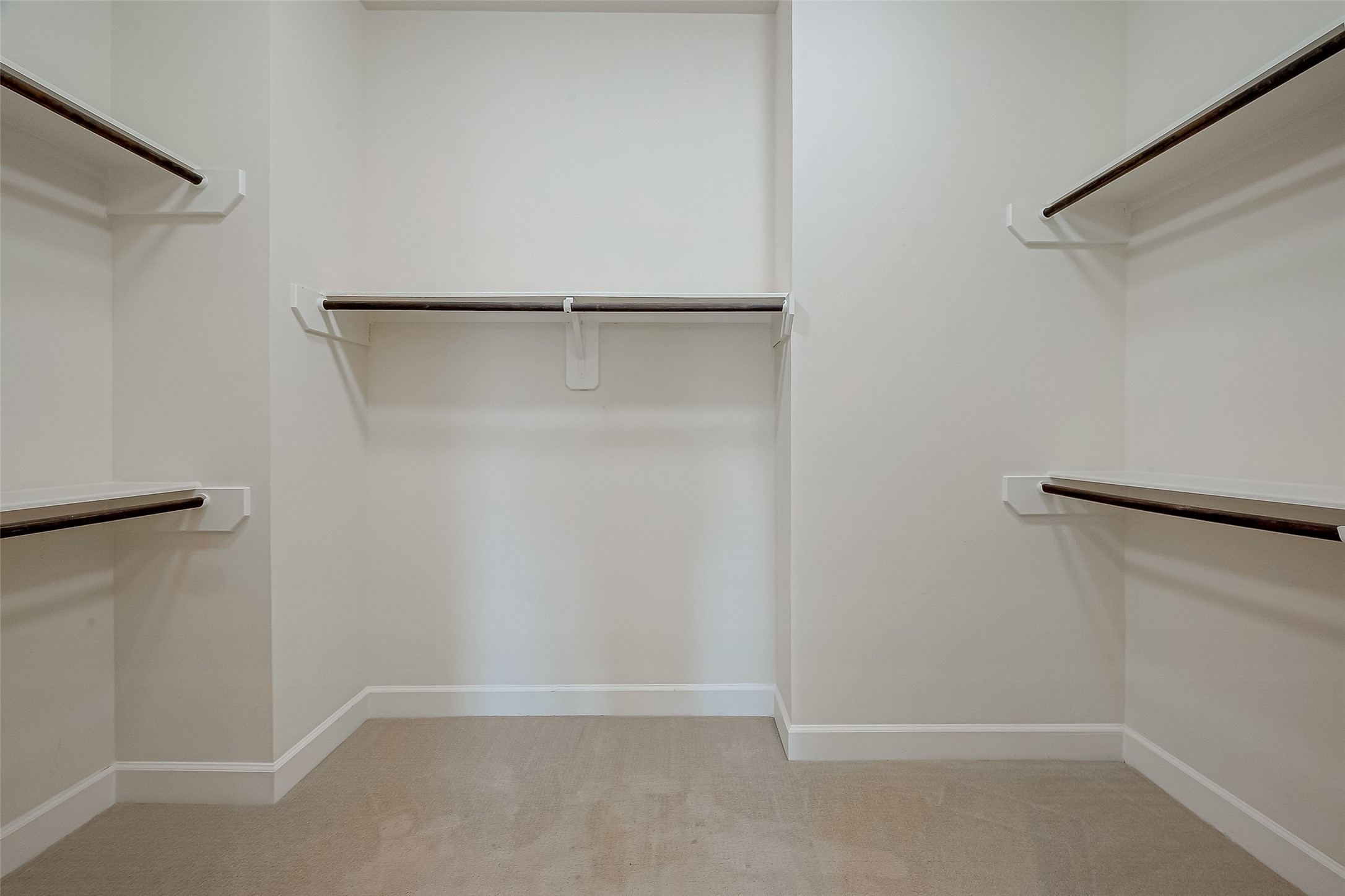 5305 Weslayan Street Houston, TX 77005 - Photo 27 of 50 3FL Primary Bedroom Walk In Closet