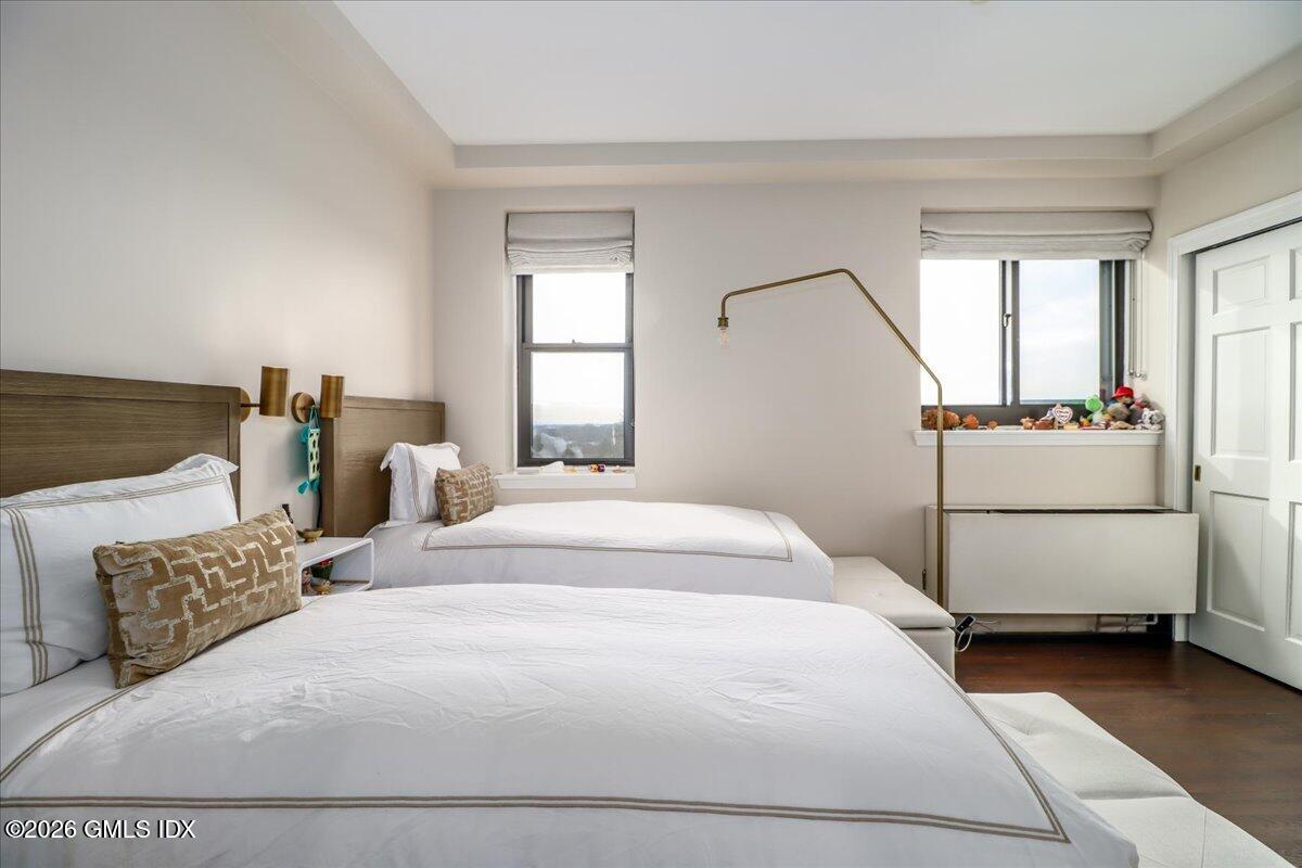 11 Lafayette Court, Unit 5B Greenwich, CT 06830 - Photo 23 of 34 BR #2 has custom dbl closet